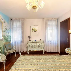 https://fresco-rialto-canal.hotelinveneto.com