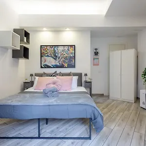 https://portuense-rome-holiday-studio-with-little-private-garden.it-romehotels.com