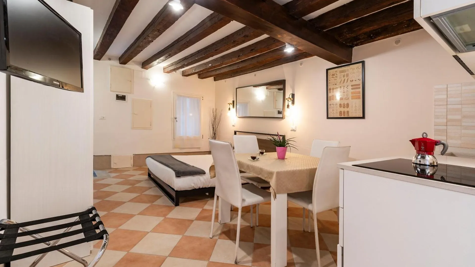 Fenix Colombina In Biennale - Your Little House Venice 0*,  Italy